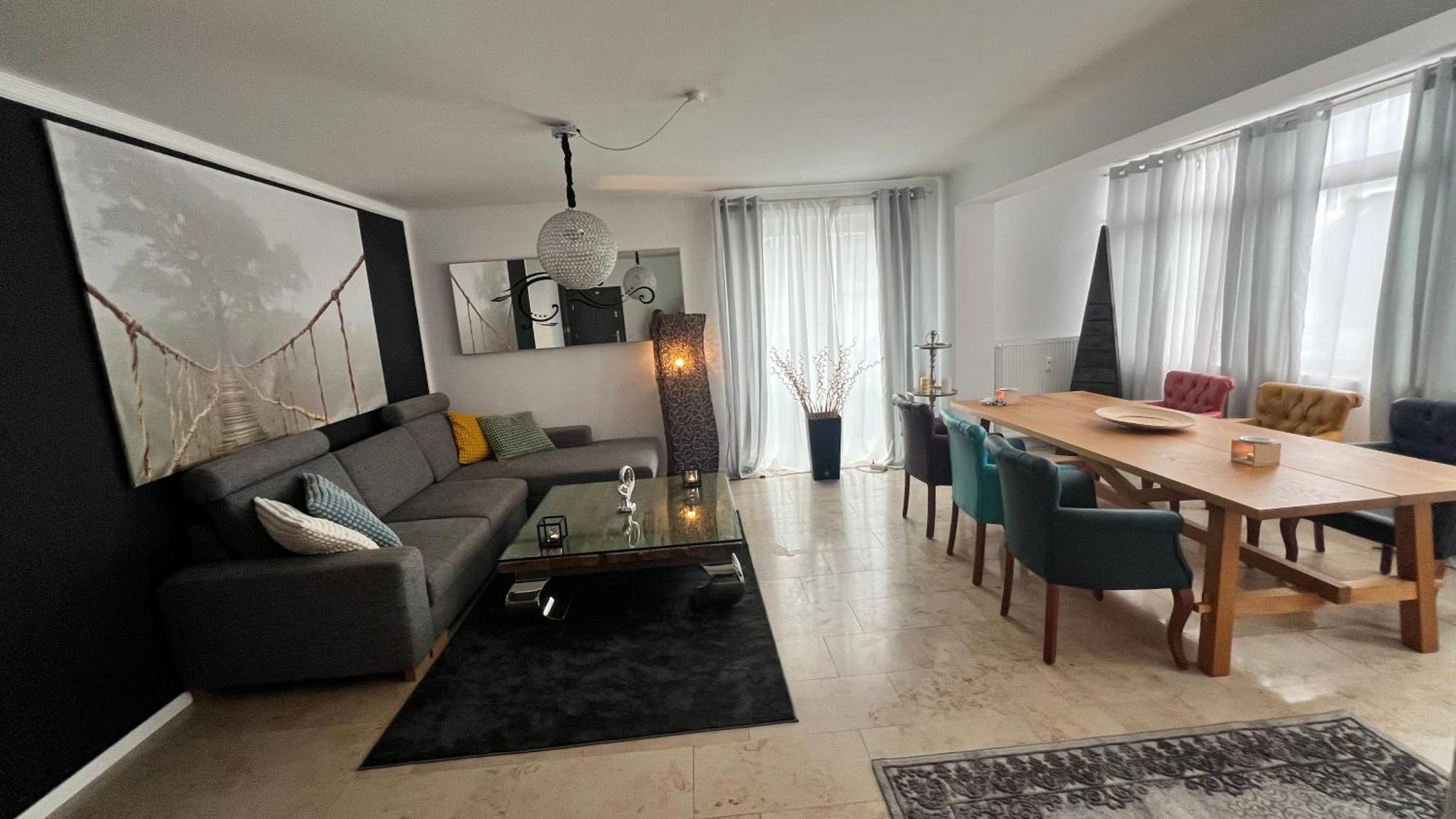 Appartement Ein Charmanter Zweifamilienhaus *
