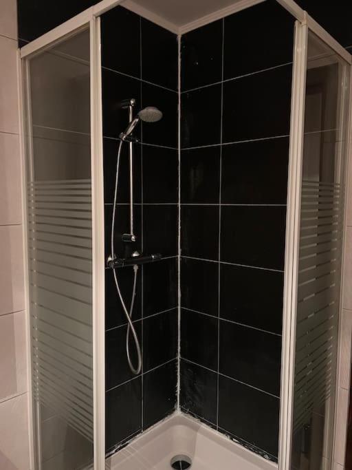 Ein Charmanter Zweifamilienhaus Appartement